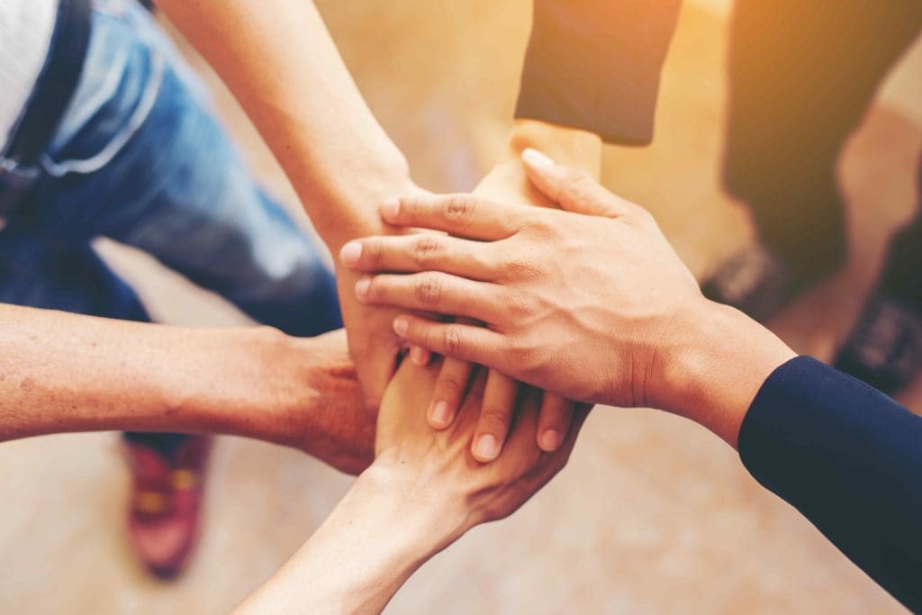 Desafíos Y Beneficios De Pertenecer A Un Equipo De Trabajo Remoto