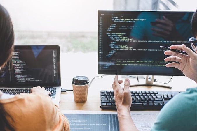 Lessons learned in engineering teams management from interviews with Country Managers, Engineering Team Leads, and Scrum Masters