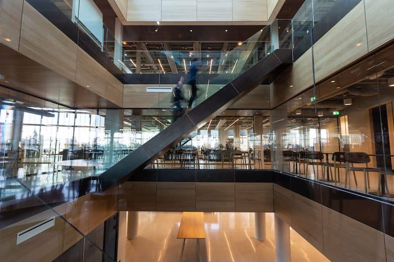 What’s the Difference Between IT Outsourcing and IT Staffing?